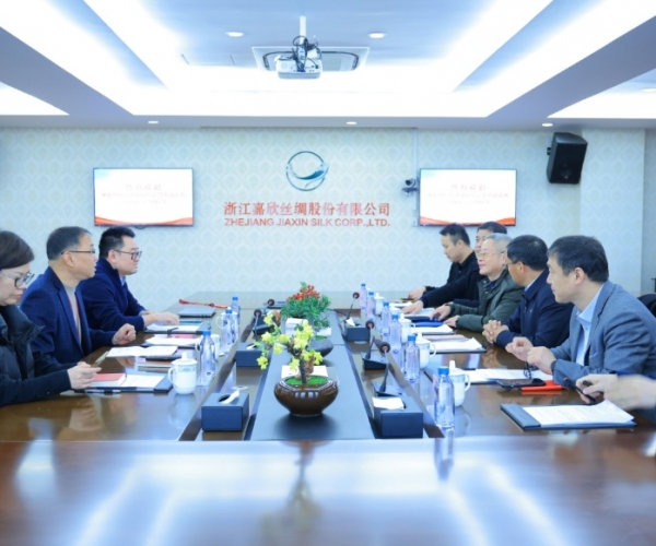 中国纺织品进出口商会曹甲昌会长一行来访调研 深入调研外贸走势，，，，，，携手探寻前行新径